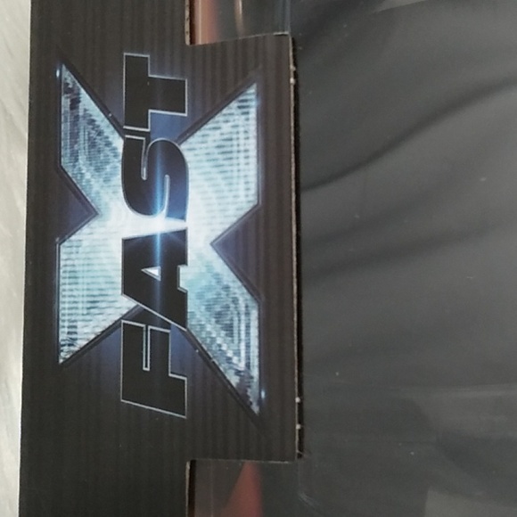 NWT XFAST Jada Fast & Furious 2006 Dodge Charger Scale 1/24 - Picture 8 of 12